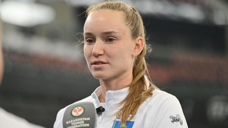 Елена Рыбакина обыграла Еву Лис во втором круге "тысячника" в Риме