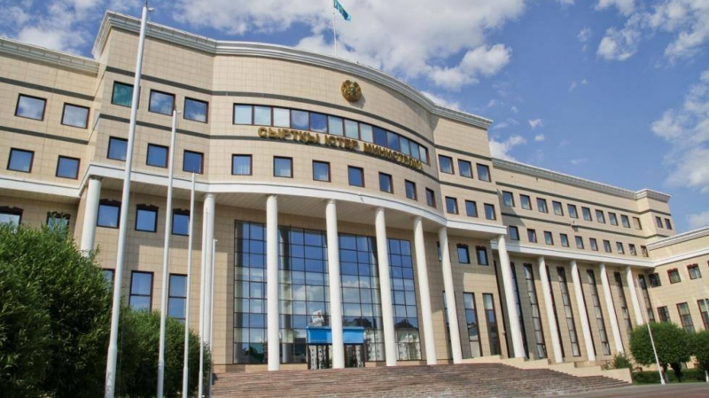 МИД Казахстана отказал в аккредитации ещё девяти журналистам "Радио Свобода"*