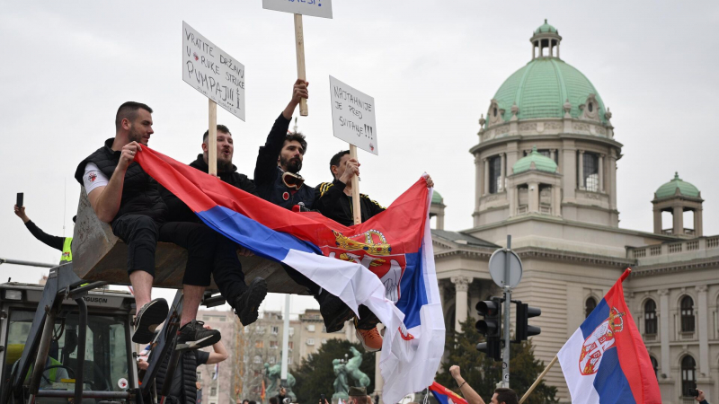 В Белграде завершился масштабный митинг протеста