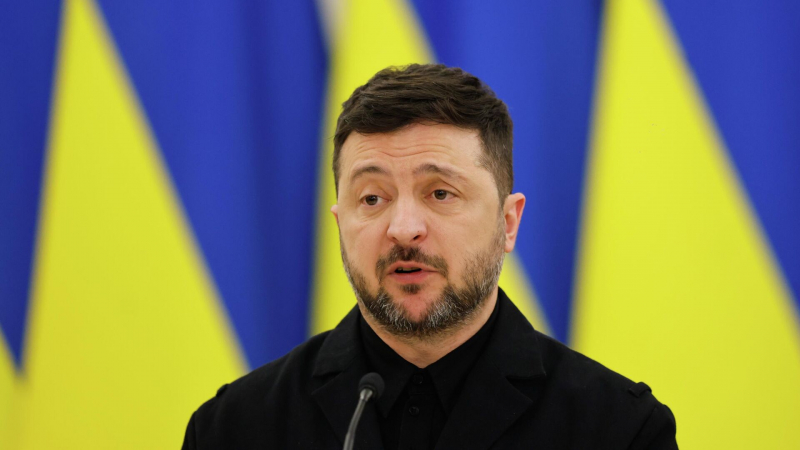 В Киеве утверждают, что Зеленский поручил Раде найти способ провести выборы