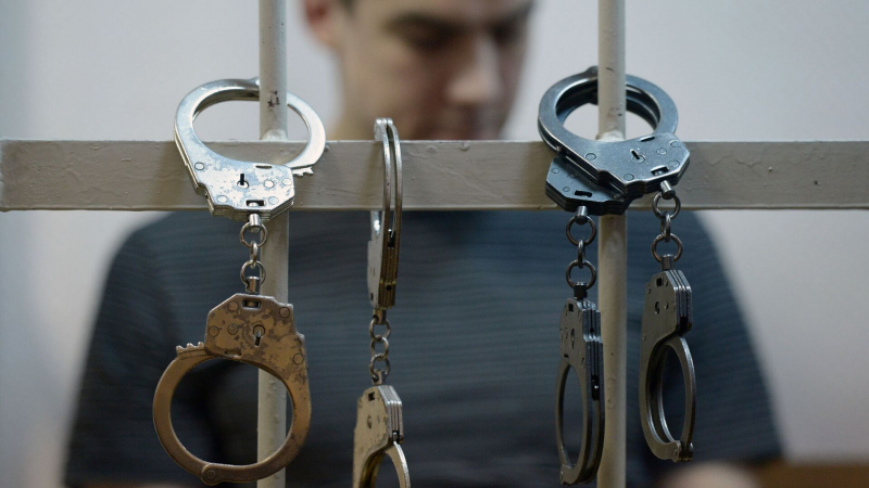 Двух 19-летних казахстанцев задержали в России за поджог: им грозит до 20 лет тюрьмы