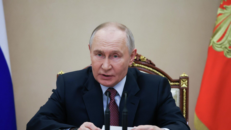 Путин поручил снизить инфляцию и обеспечить новый уровень развития экономики