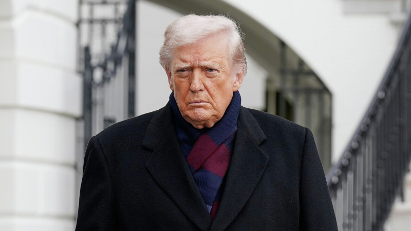 Трамп аннулировал сделку по полупроводникам из-за угрозы нацбезопасности