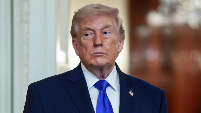 Трамп разочарован, что нельзя решить вопрос Ирана одним ударом, пишут СМИ