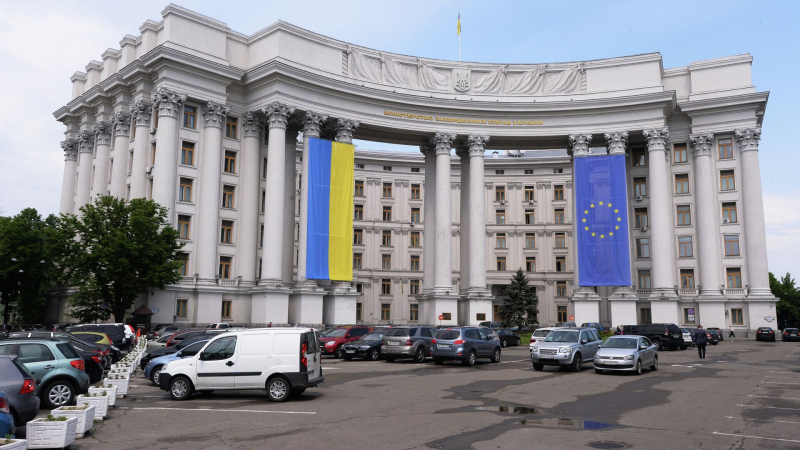 Украина применила 18 пакетов санкций ЕС против российских юрлиц