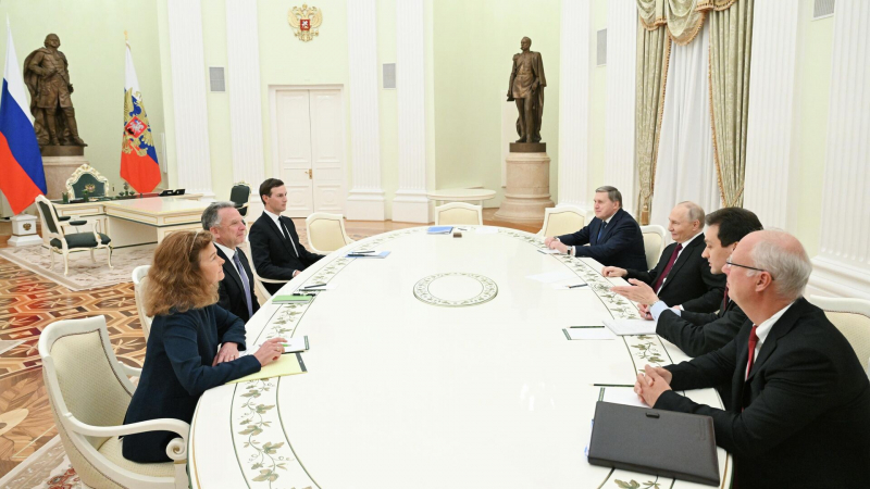 Ушаков рассказал о встрече Путина и Уиткоффа