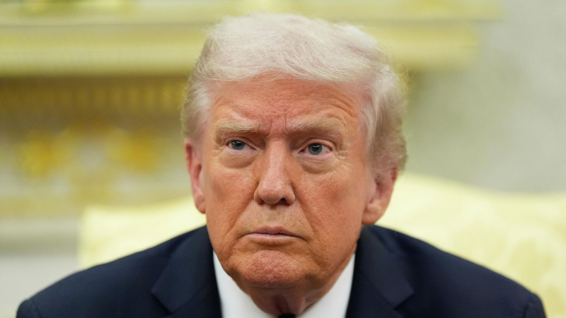 ВМС США в честь юбилея выпустили настоящие бомбы для Трампа